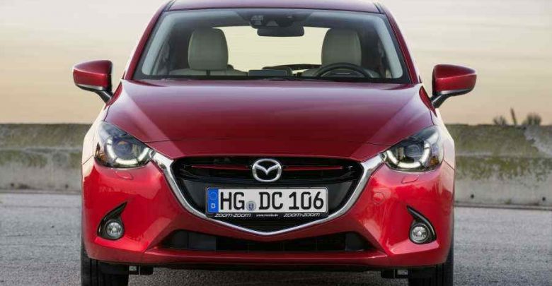 Mazda2_2015_still_3