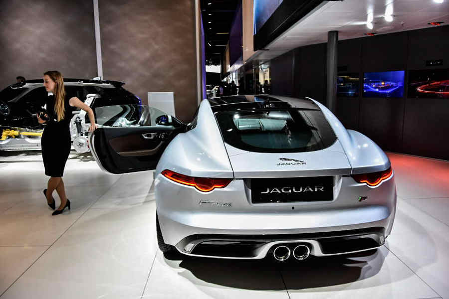 Jaguar_Ftype_Salone_Francoforte_2015_04