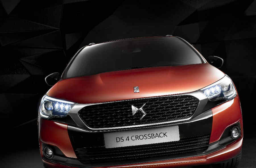 DS_DS4_Crossback_Official_03