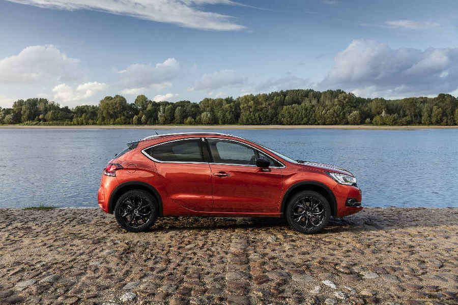 DS_DS4_Crossback_Official_08