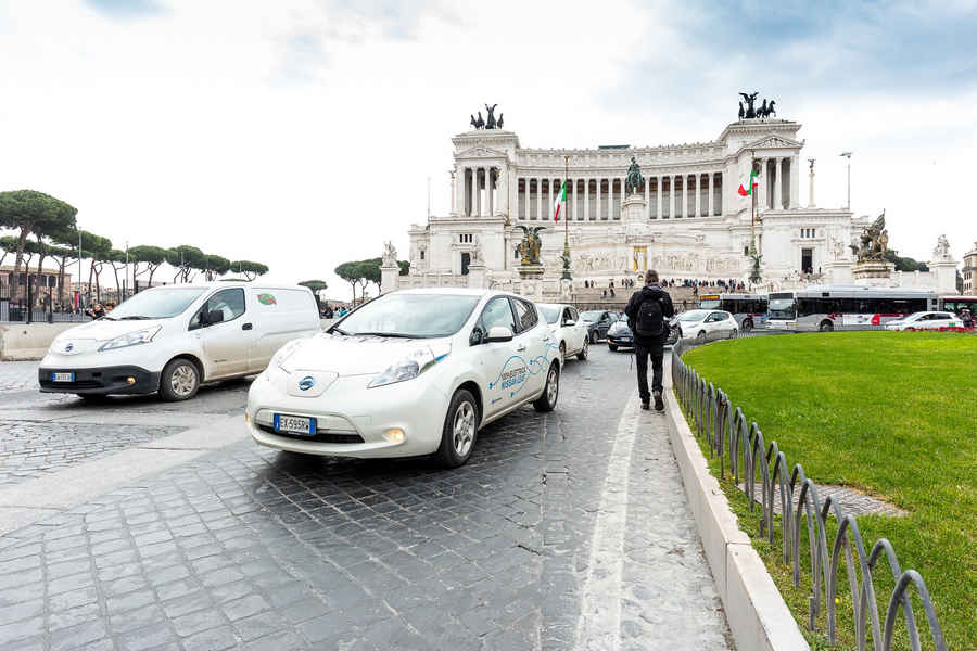 Flash-mob-Nissan-Roma-10