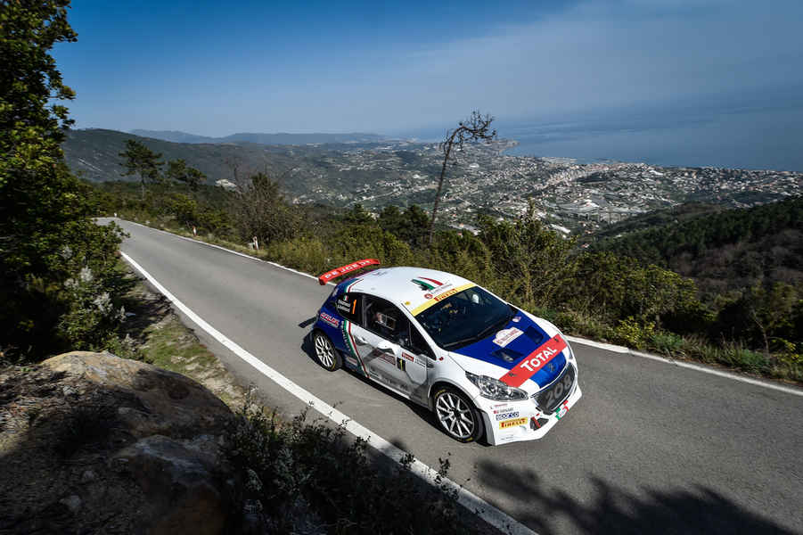 Peugeot-208-Rally-Andreucci-2016-Rally-Sanremo-8