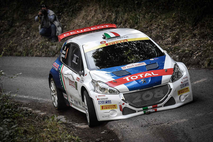 Peugeot-rally-Andreucci