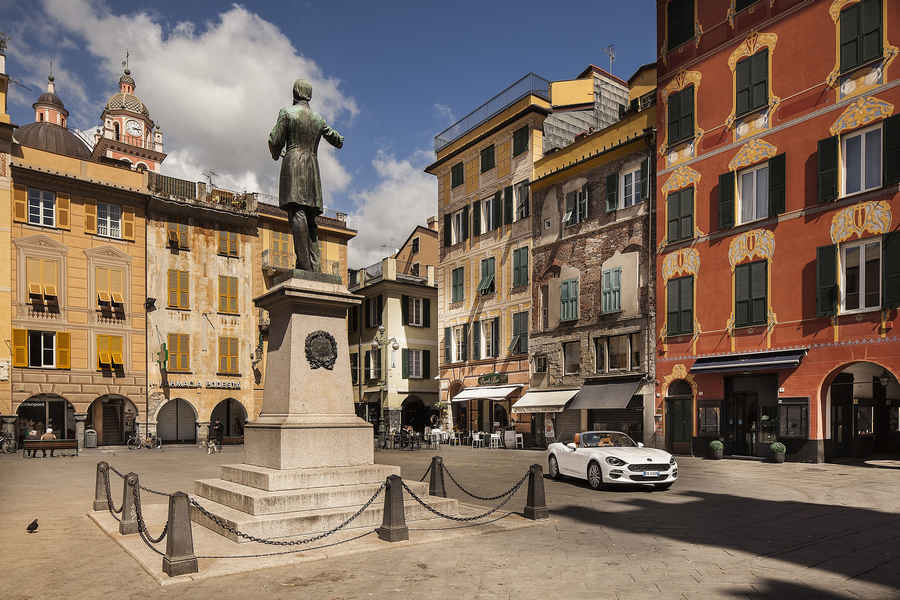 italy, liguria, chiavari: piazza Mazzini