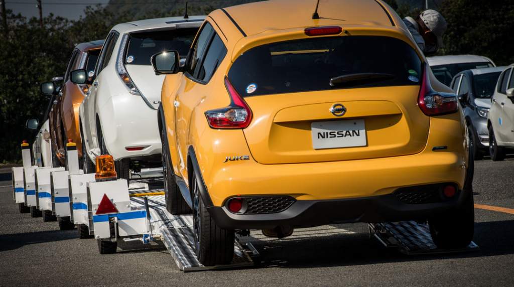 Nissan introduces driverless towing system at Oppama Plant