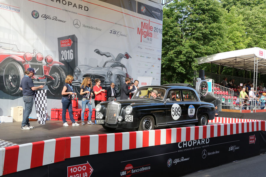 Mercedes-Benz Classic startet mit zehn Fahrzeugen in Brescia: Zeitzeugen mit Stern aus 90 Jahren Mille Miglia