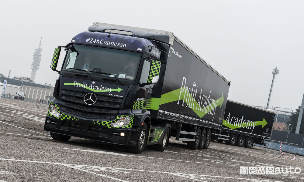 mercedes-benz-truck-actros-1