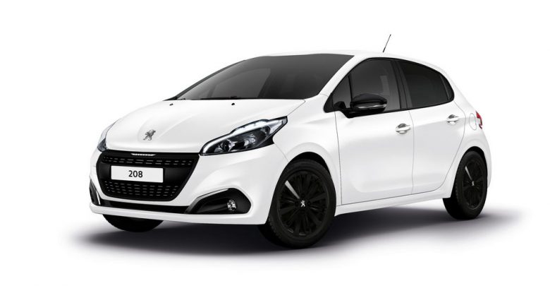 Peugeot al Motor Show di Bologna 2017 208 Black Line