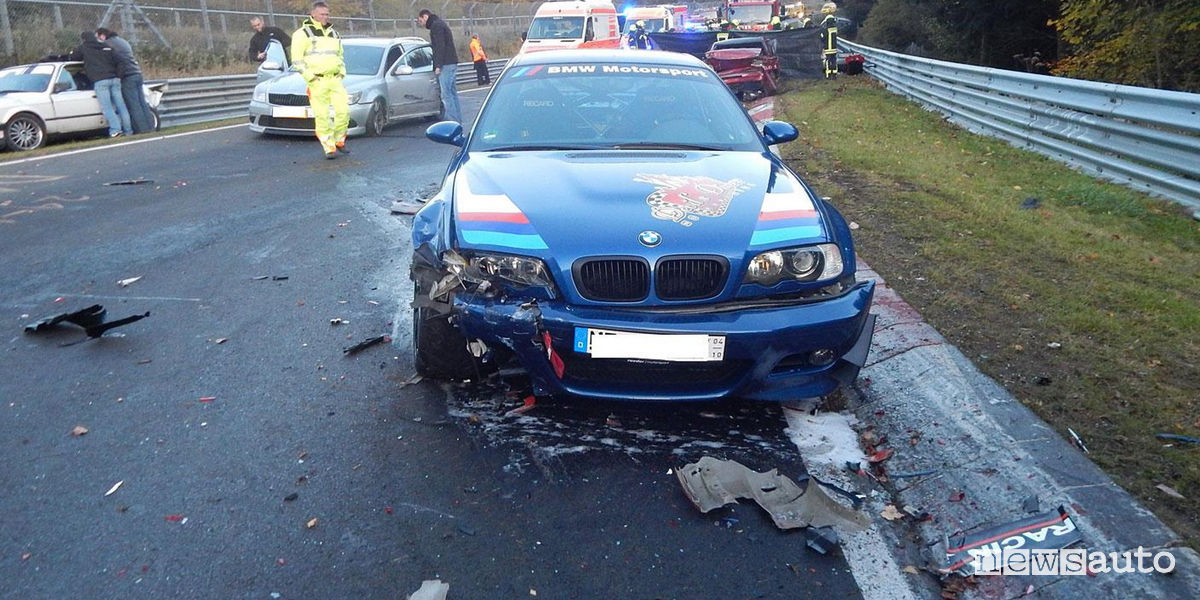 Mega incidente al Nurburgring