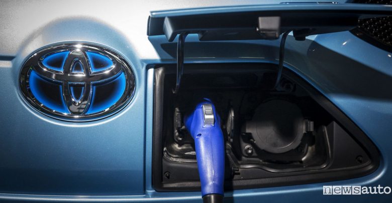 Toyota auto elettriche