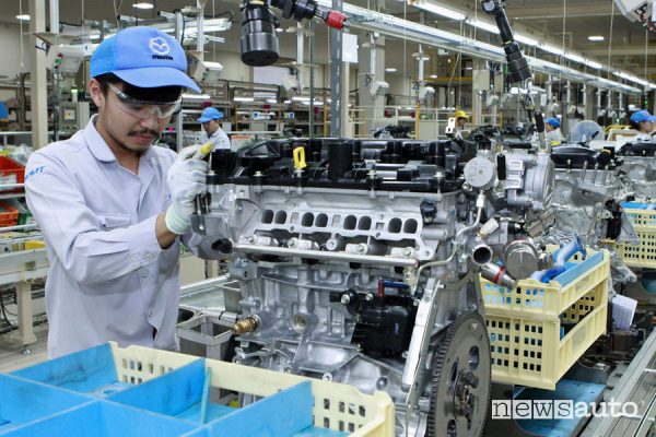 Motori Mazda Skyactiv nuovo impianto motori Thailandia