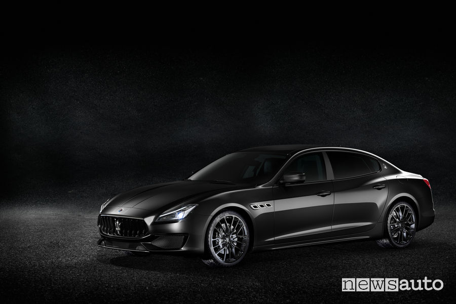 Maserati Ginevra 2018 Quattroporte Nerissimo Edition