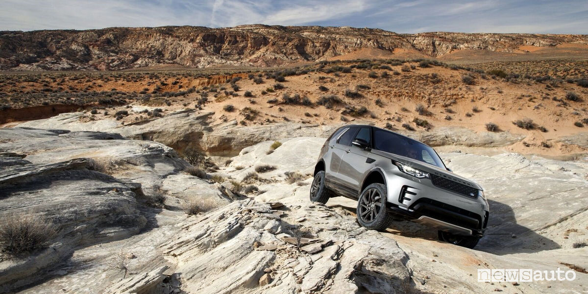 Guida autonoma in off road con Jaguar Land Rover