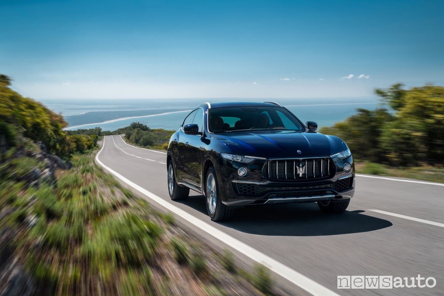 SUV ad alte prestazioni 2019 Maserati Levante MY19