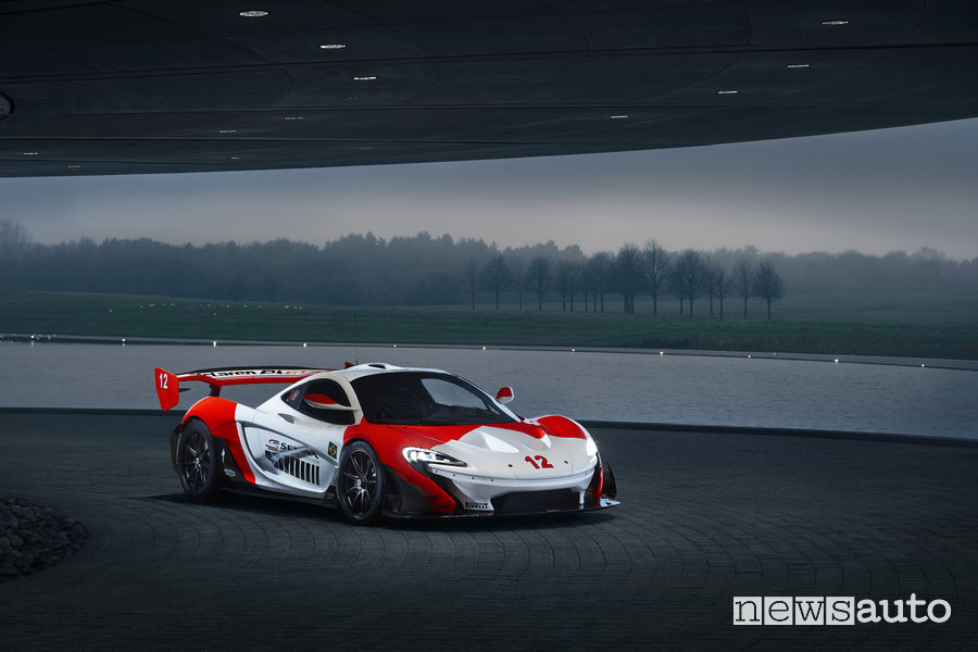 McLaren P1_GTR Senna, vista di profilo