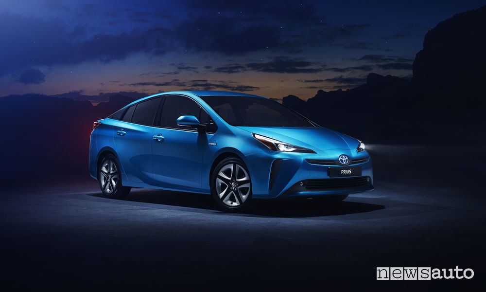 Toyota_Prius 2019, vista di profilo