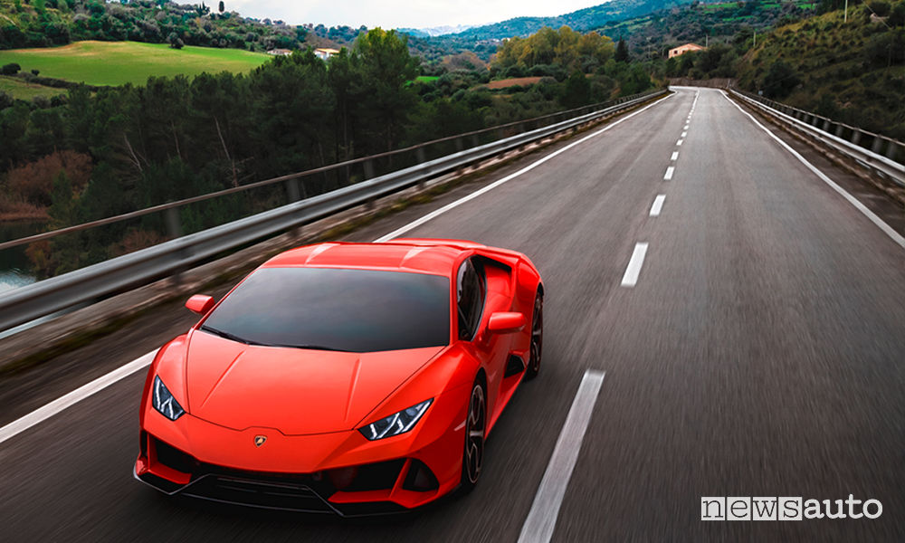 Lamborghini Huracán EVO, vista frontale