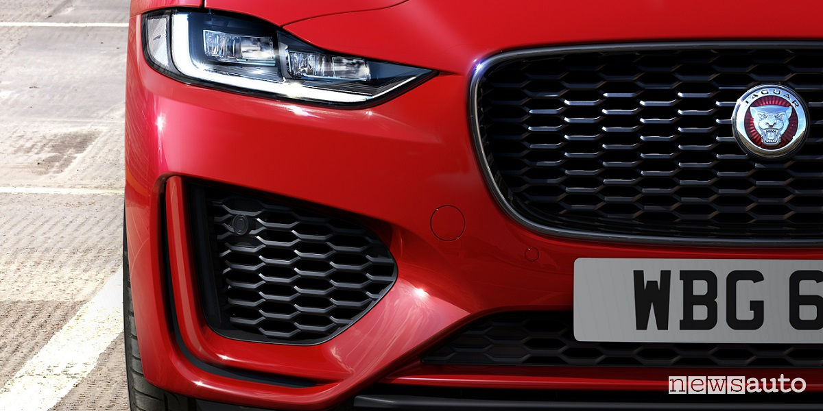 Jaguar XE 2019