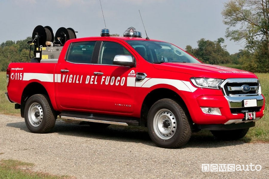 Ford Ranger ai Vigili del Fuoco, vista di profilo