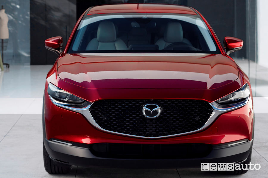 Mazda CX-30, frontale