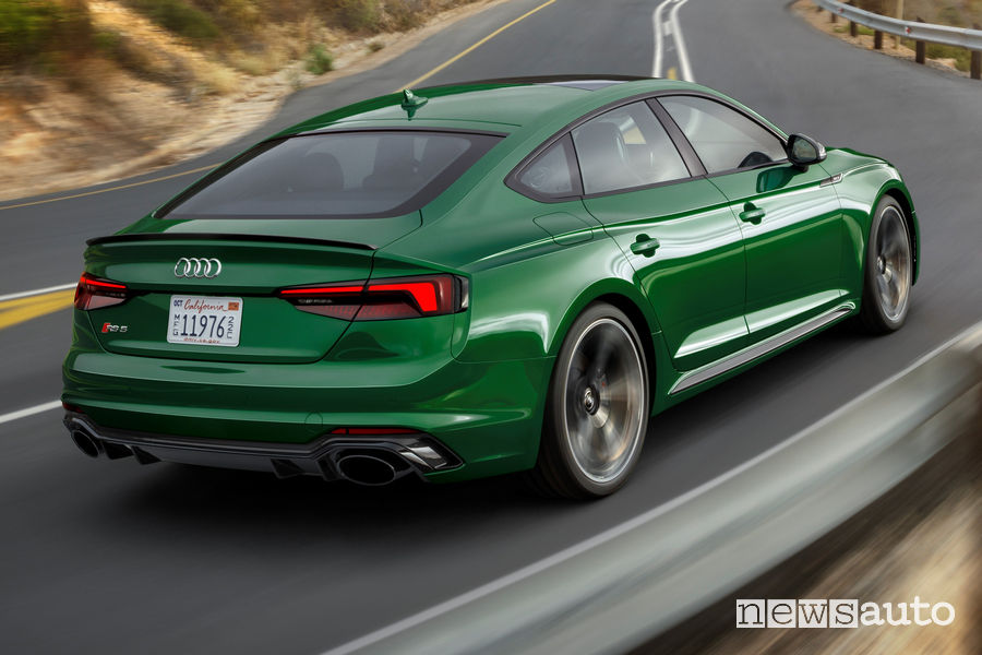 Vista posteriore Audi RS 5 Sportback