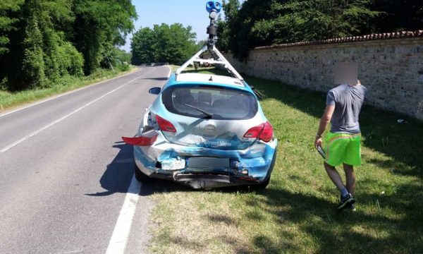 Auto Google Street View incidente provincia di Piacenza
