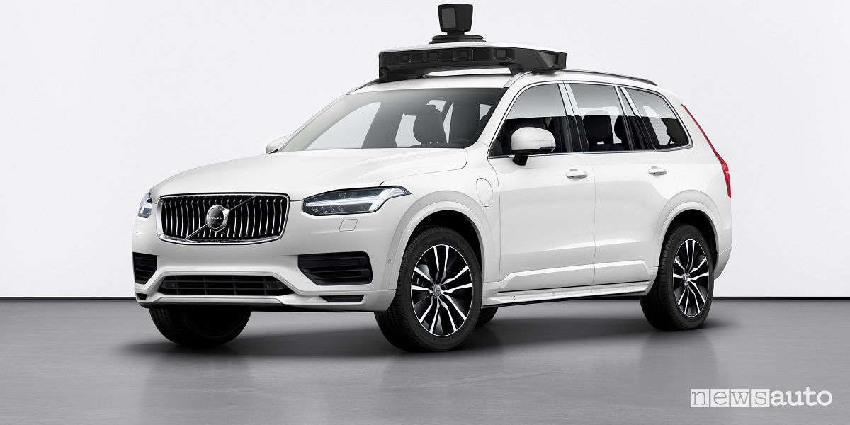 Volvo XC90 auto di serie a guida autonoma