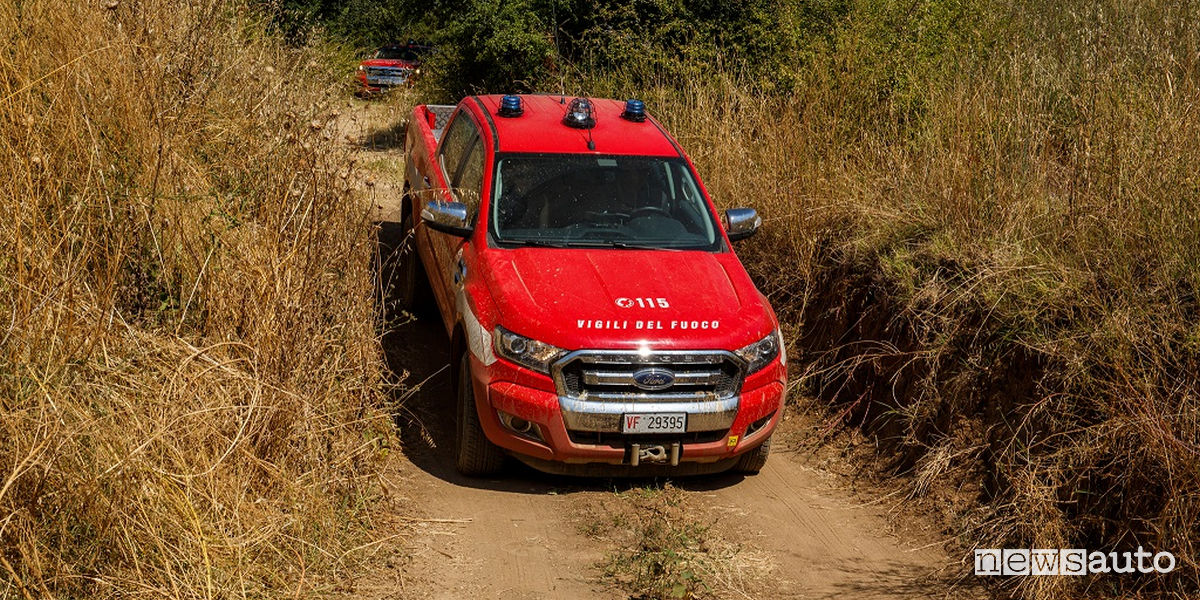 Corso di guida in off road Ford Ranger Vigili del Fuoco