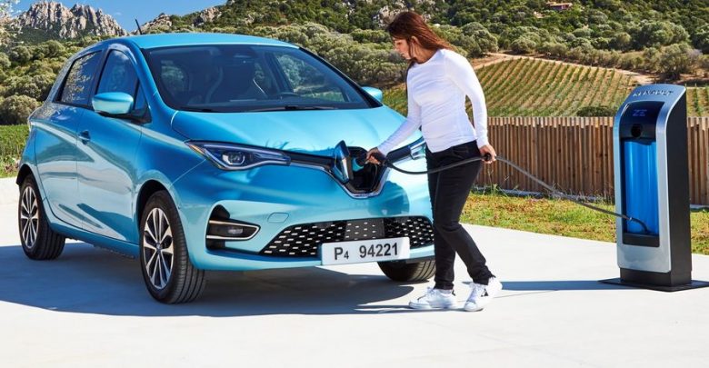 Operazione di ricarica Renault Zoe 2020