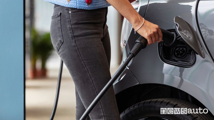 Auto elettriche più vendute, smart ForTwo è la preferita tra le usate