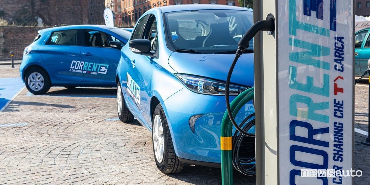Noleggio auto elettriche a Bologna Corrente Renault Zoe