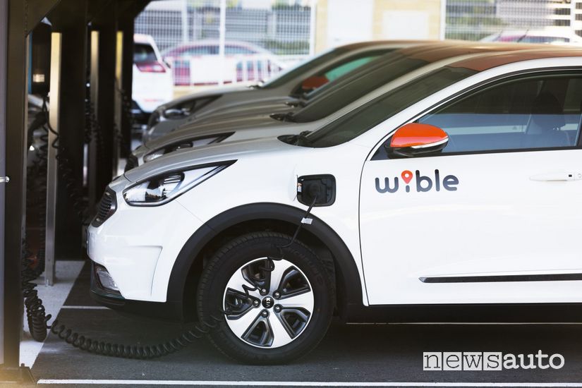 Kia Niro Plug-in Hybrid WiBLE car sharing Madrid