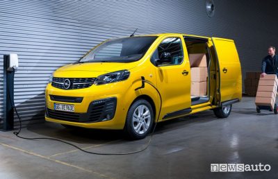 Ricarica da wallbox Opel Vivaro-e elettrico