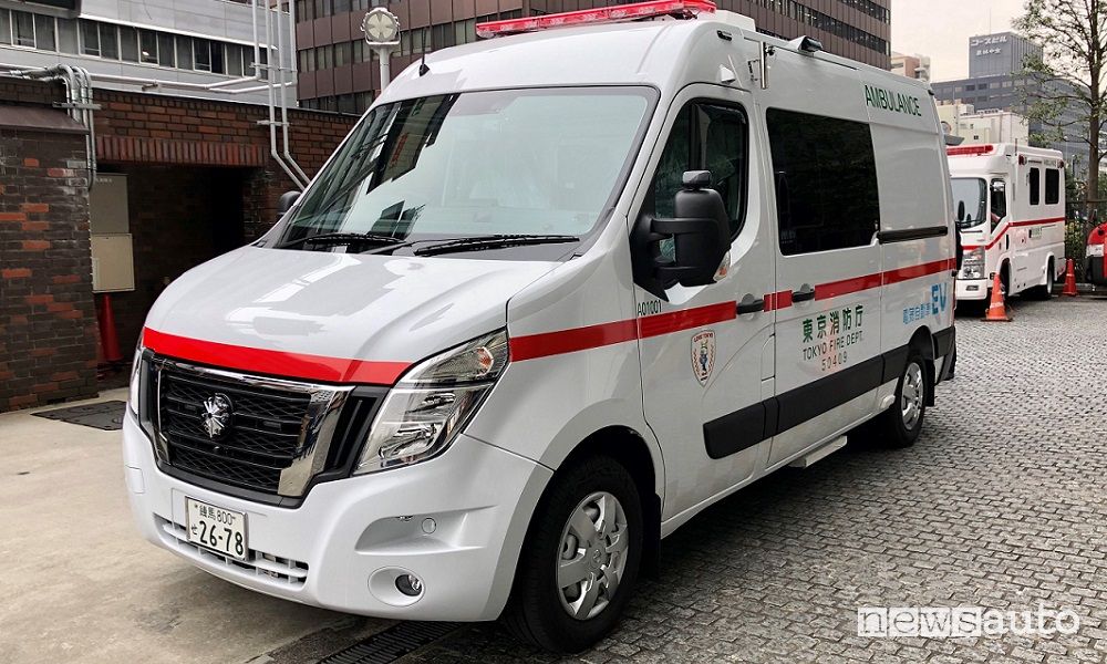 Ambulanza elettrica Nissan NV400