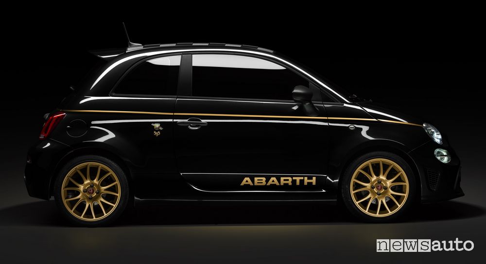 Vista laterale, cerchi in lega Abarth 595 Scorpioneoro
