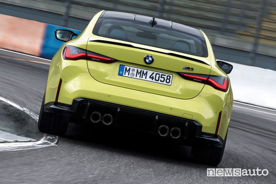 BMW M4 Competition inserimento in curva