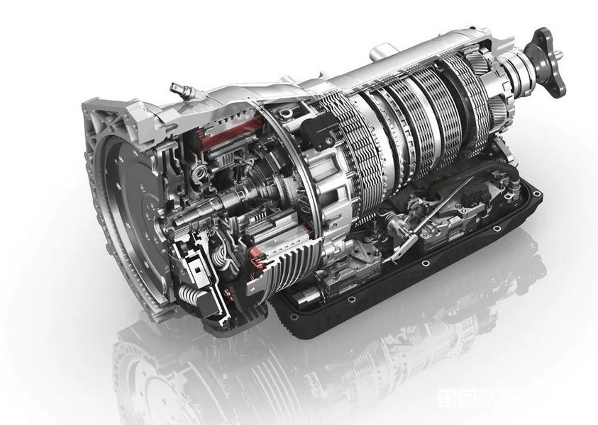 Motore elettrico nel cambio automatico a otto marce Jeep Wrangler Rubicon 4xe