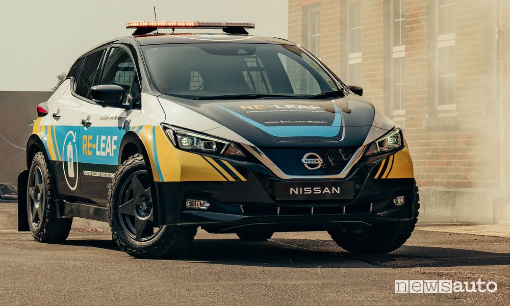 Corrente 230 volt dalla batteria dell'auto elettrica, arriva la Nissan Re-Leaf