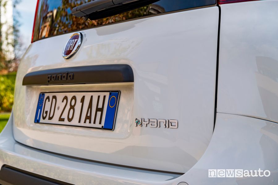 Fiat Panda Hybrid l'auto ibrida più venduta in Italia