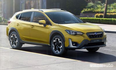 Vista di profilo Subaru XV 2021