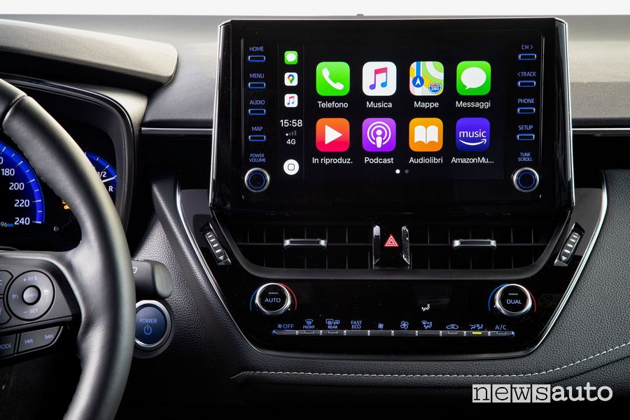 Apple CarPlay infotainment Suzuki Swace Hybrid