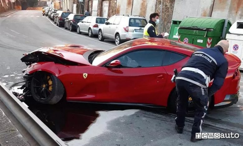 incidente ferrari 812 super fast genova calciatore