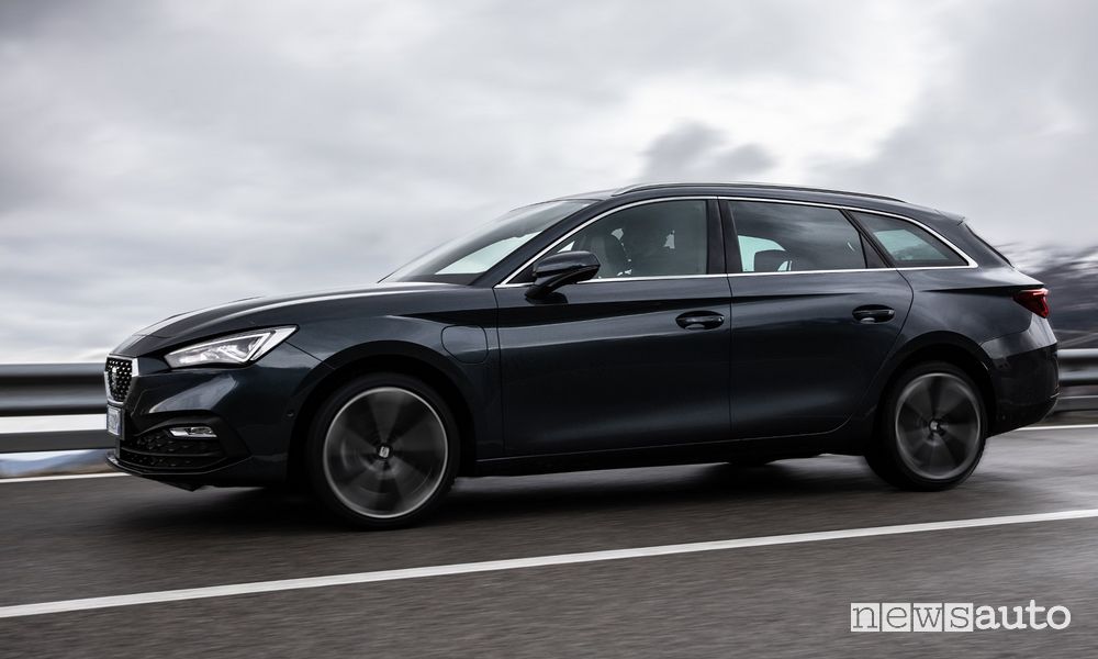 Seat Leon Sportstourer metano, mild hybrid e diesel, caratteristiche e prezzi