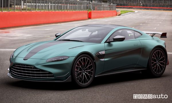 Nuova Aston Martin Vantage F1 Edition