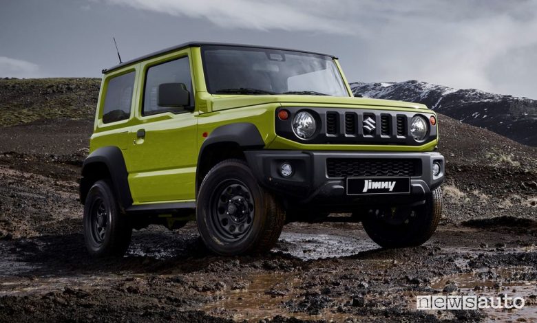 Vista di profilo Suzuki Jimny Pro autocarro N1