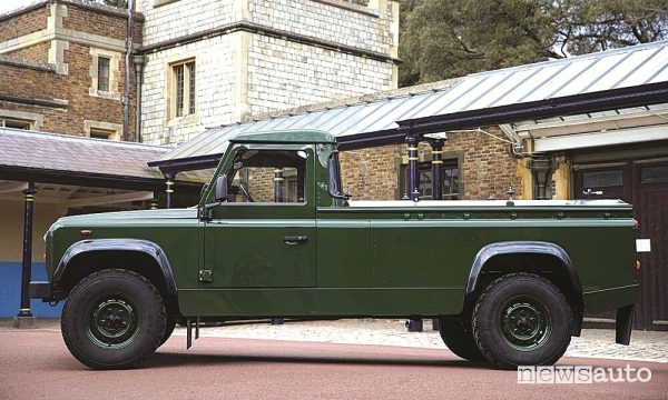 Land Rover Defender funebre del Principe Filippo