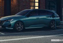 Nuova Peugeot 308 SW ibrida plug-in in ricarica