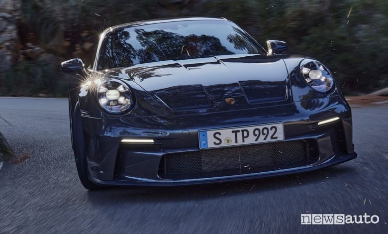 Nuova Porsche 911 GT3, caratteristiche, prestazioni e prezzo