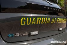 Luci a led allestimento Guardia di Finanza Peugeot e-208 elettrica