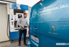 Rifornimento idrogeno Peugeot e-Expert Hydrogen